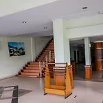 Nida Rooms Tampan Universitas Riau Hr. Subrantas