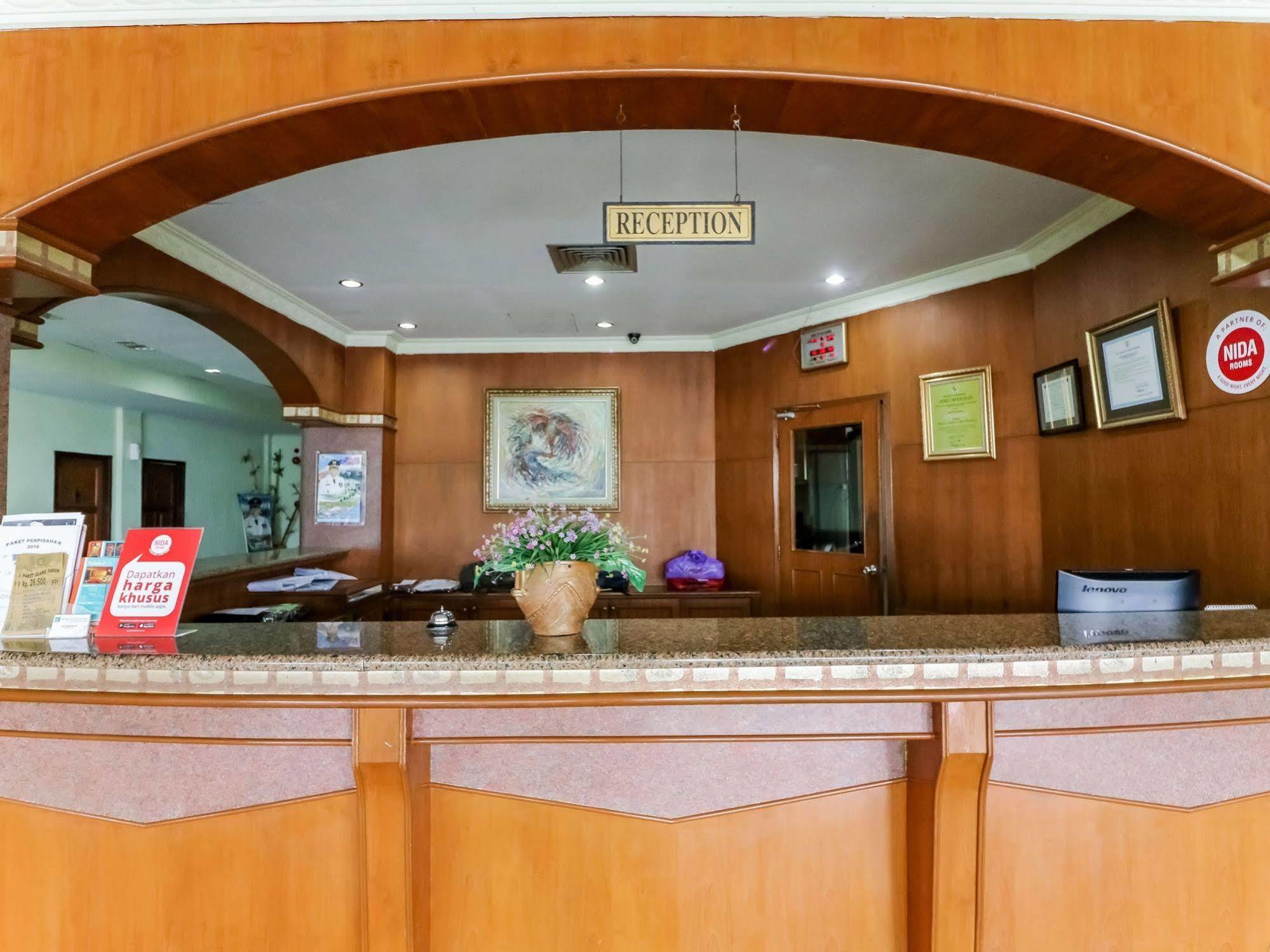 Nida Tampan Universitas Riau Hr. Subrantas Hotel
